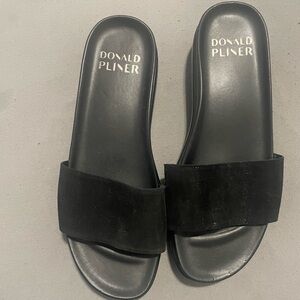 Black slide sandals